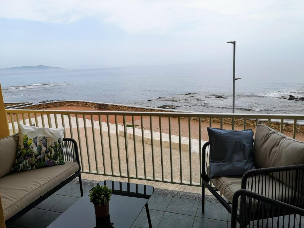 Villa Casa Con Terrazza Fronte Mare Santa Lucia  Exterior foto