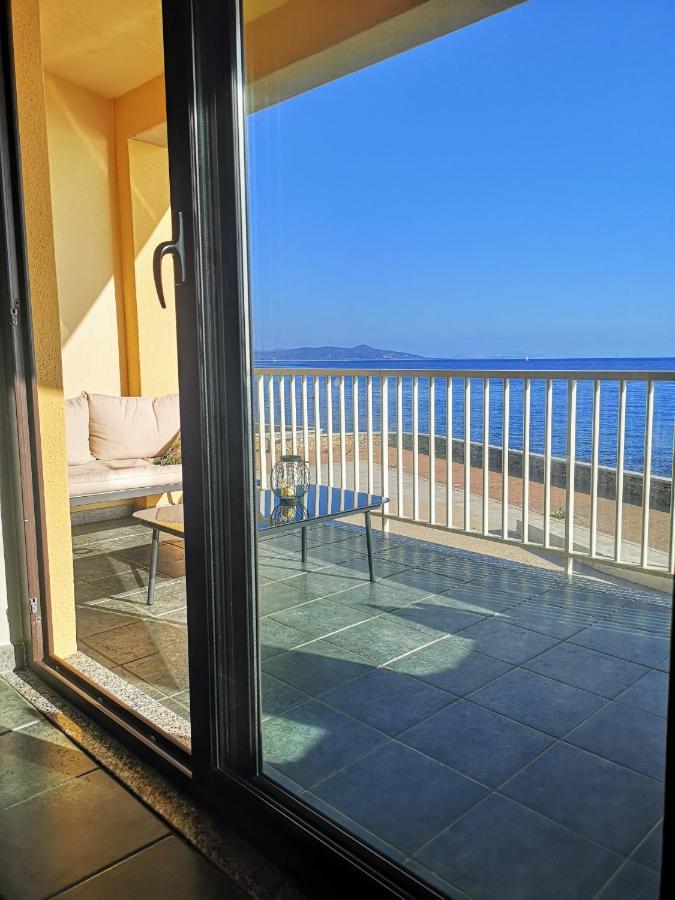 Villa Casa Con Terrazza Fronte Mare Santa Lucia  Exterior foto