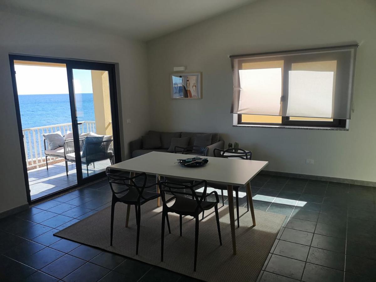 Villa Casa Con Terrazza Fronte Mare Santa Lucia  Exterior foto